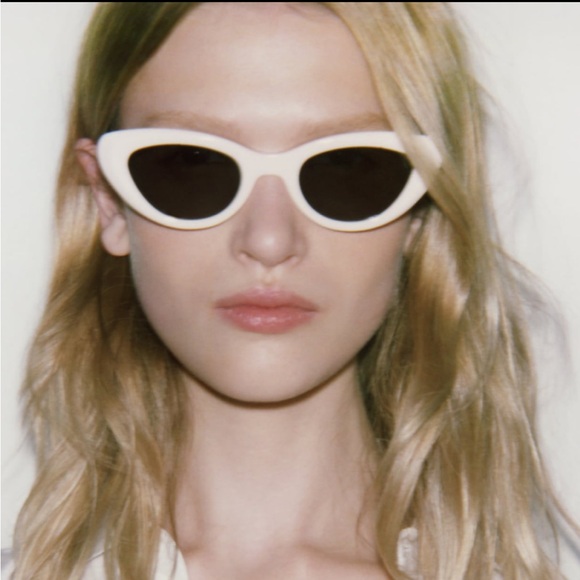 Zara White Sunglasses - Picture 1 of 2